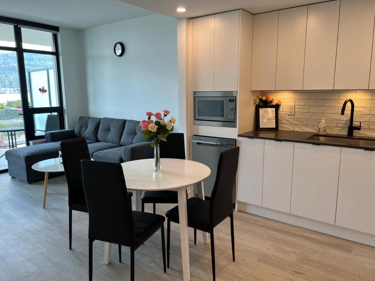 Amazing Brand New Lakeview Condo Downtown Келоуна Екстер'єр фото