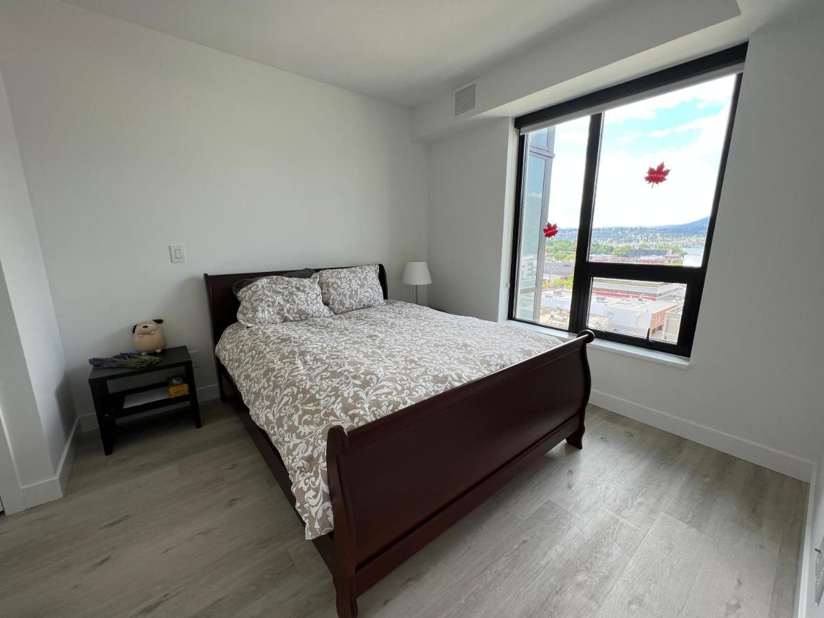 Amazing Brand New Lakeview Condo Downtown Келоуна Екстер'єр фото